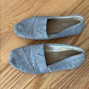 TOMS slip on gray/gold
